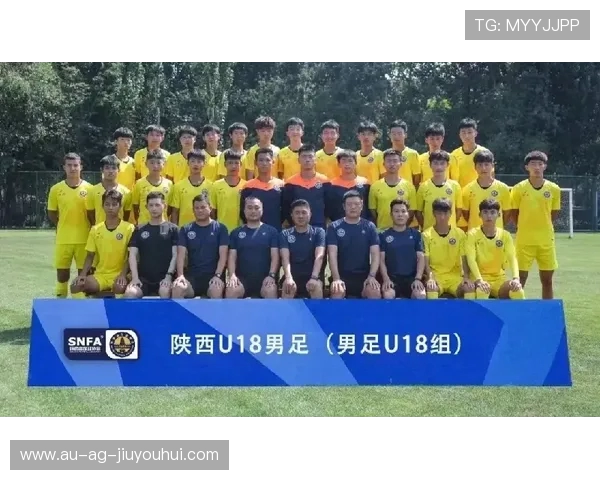 师大滨江足球最佳教练荣誉背后的执教理念与团队建设历程分析